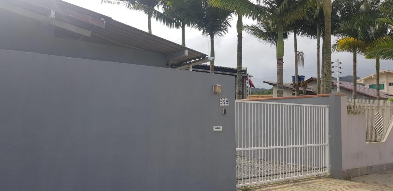 Residencial 300 Metros Do Parque Penha (Santa Catarina) Exterior photo